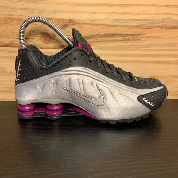 nike shox r4 true berry